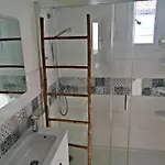 Maison Entre Bourg Et Plage, 4/6 Pers, Jardin, Parking, Tv, Wifi - Fr-1-823-70 Vakantiehuis *