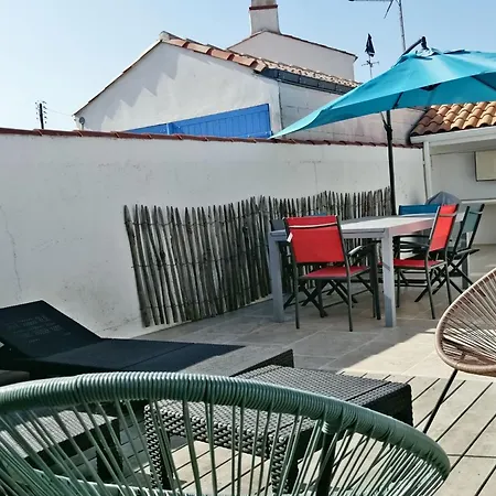 Holiday home Maison Entre Bourg Et Plage, 4/6 Pers, Jardin, Parking, Tv, Wifi - Fr-1-823-70